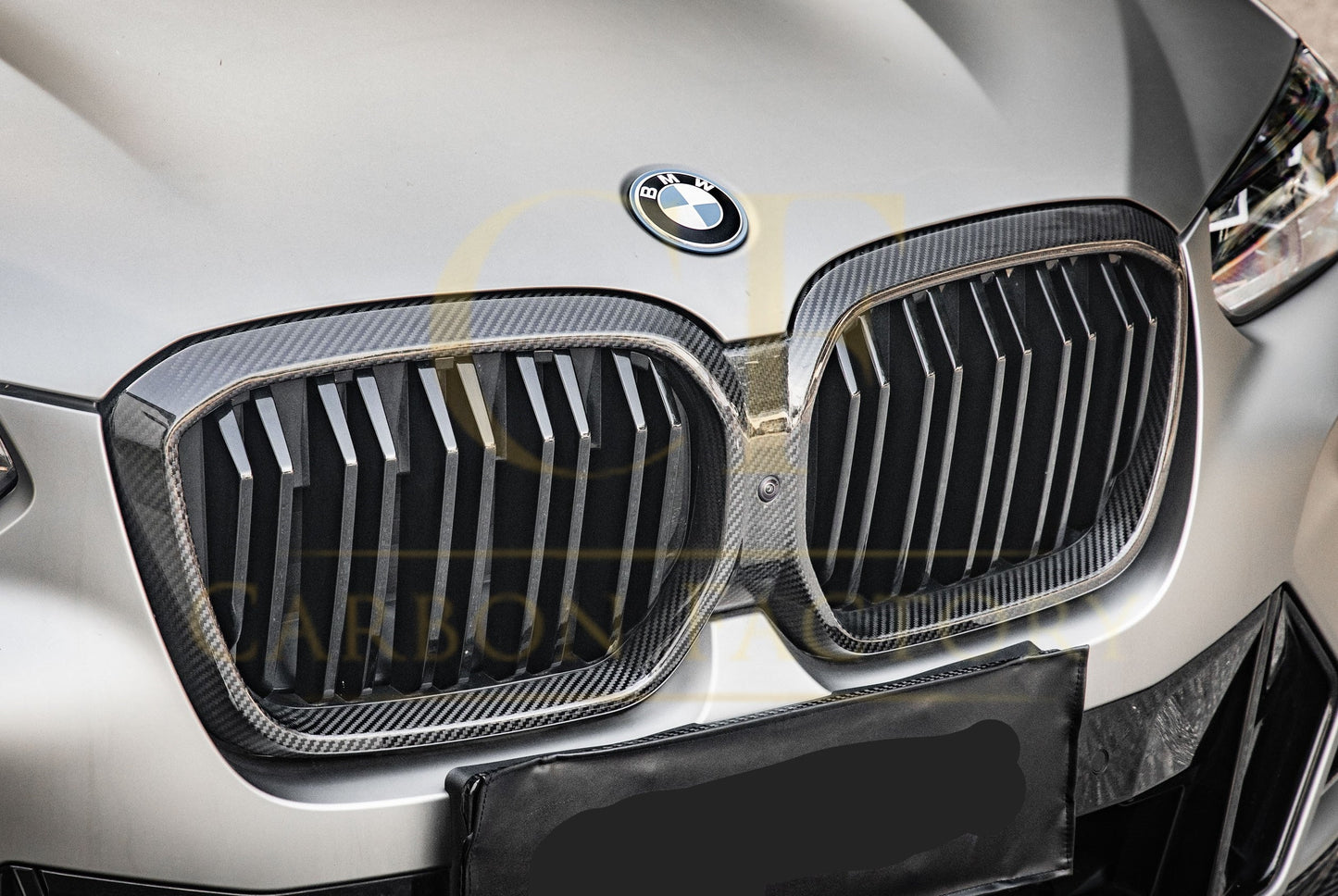 BMW G08 IX3 LCI Double Slat Pre-Preg Carbon Fibre Front Grille 22-25-Carbon Factory