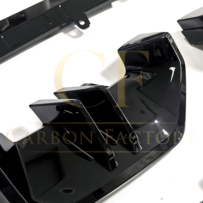 BMW G60 5 Series MP Style Gloss Black Rear Diffuser 24-in-Carbon Factory